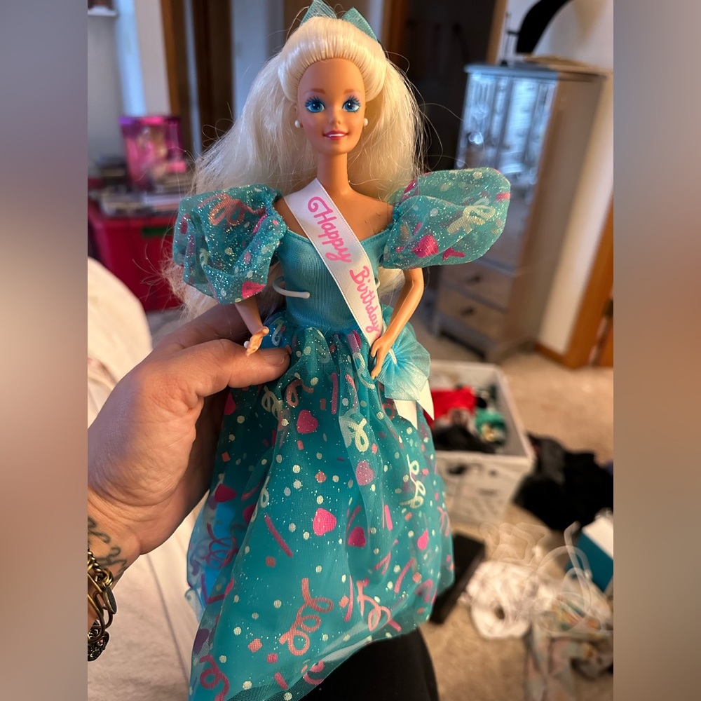 1993 happy birthday Barbie- blue dress